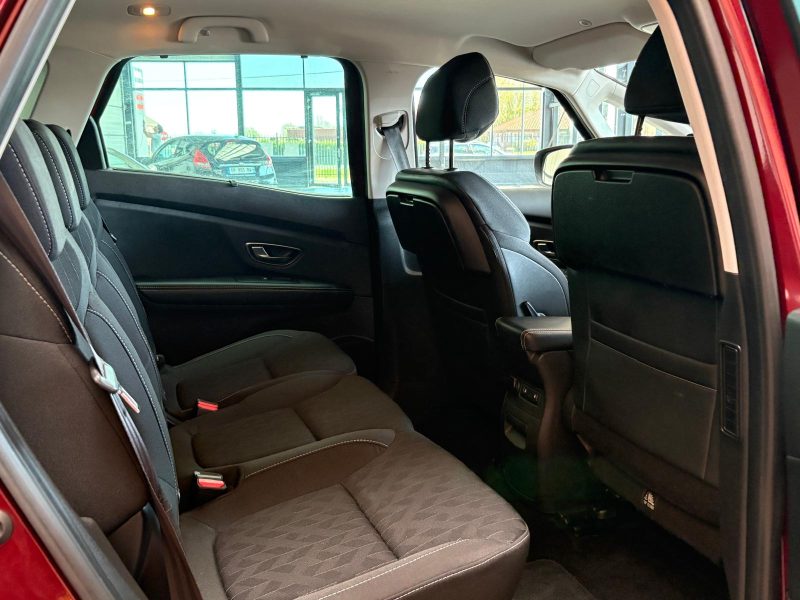 Renault Scenic 1.3i 140Ch Finition Limited  - Sièges chauffants - Garantie 6 mois.