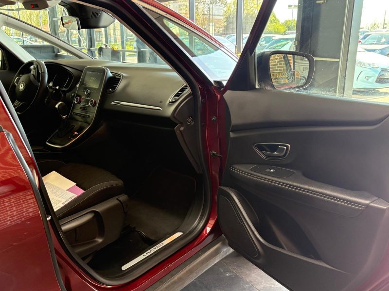 Renault Scenic 1.3i 140Ch Finition Limited  - Sièges chauffants - Garantie 6 mois.