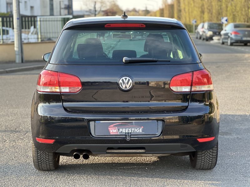 VOLKSWAGEN GOLF 2010