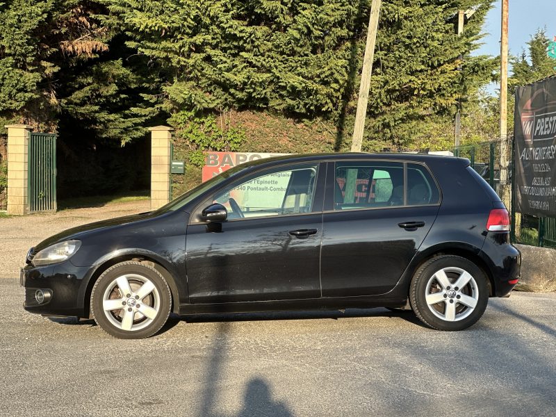 VOLKSWAGEN GOLF 2010