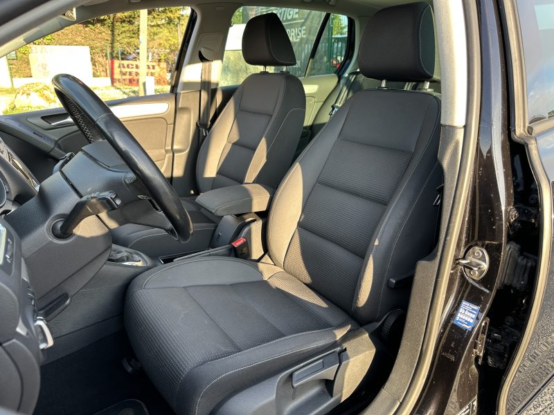 VOLKSWAGEN GOLF 2010