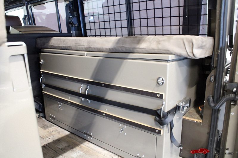 LAND ROVER DEFENDER 110 Station Wagon 2003