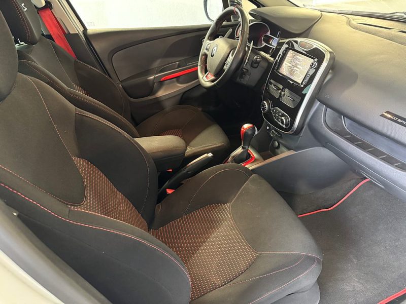 RENAULT CLIO IV RS EDC 200 15 990 € (75 000 kms) 