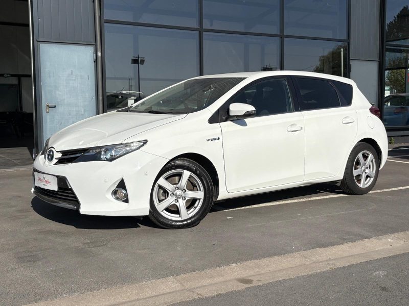 TOYOTA AURIS 2014