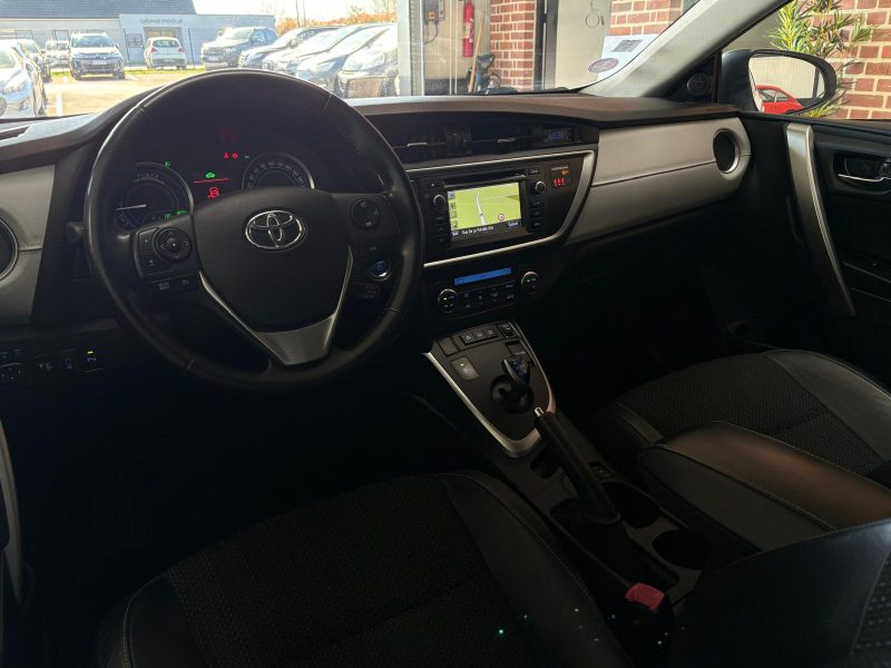 TOYOTA AURIS 2014