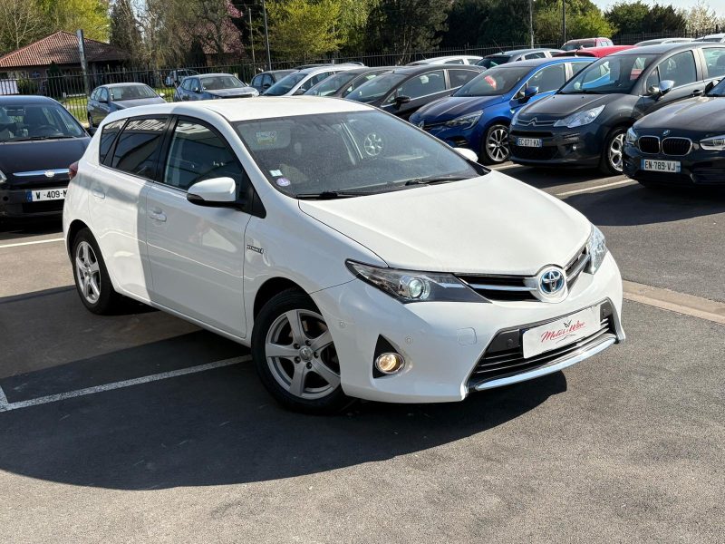 TOYOTA AURIS 2014