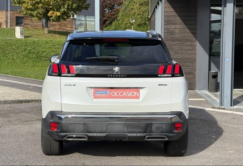 PEUGEOT 3008 1.2 PURETECH 130 GT LINE Apple Carplay / Caméra de recul / Attelage