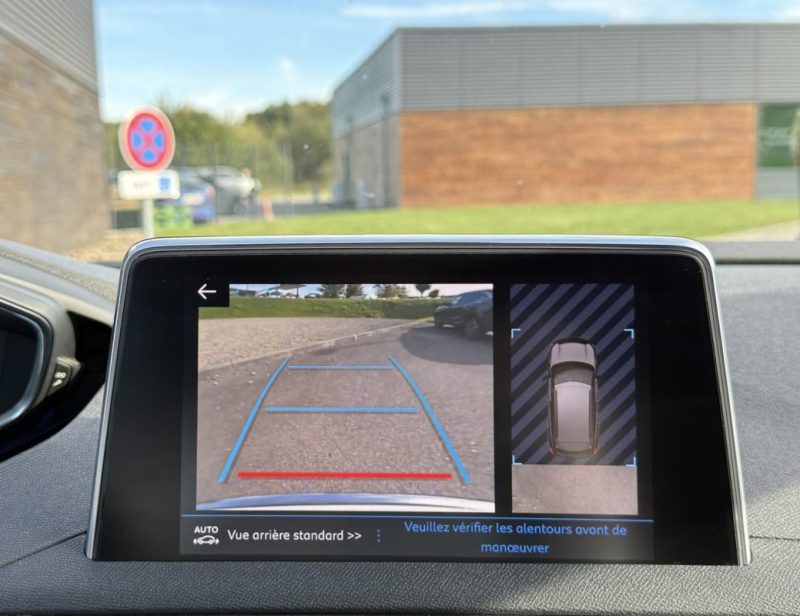 PEUGEOT 3008 1.2 PURETECH 130 GT LINE Apple Carplay / Caméra de recul / Attelage