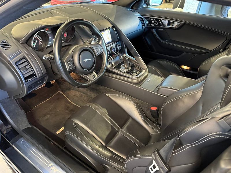 JAGUAR F-TYPE 2017