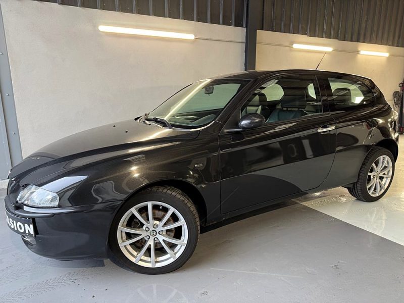 ALFA ROMEO  147 2004