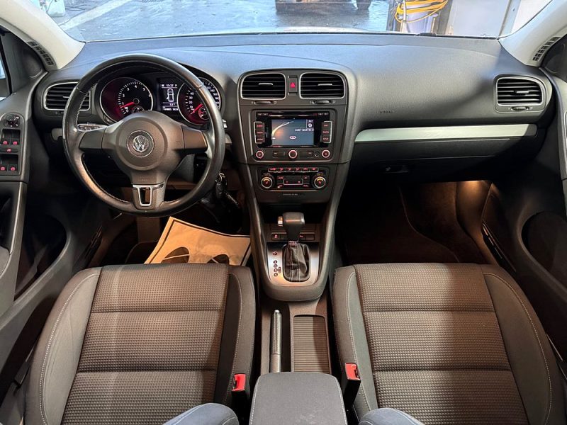 VOLKSWAGEN GOLF 2010