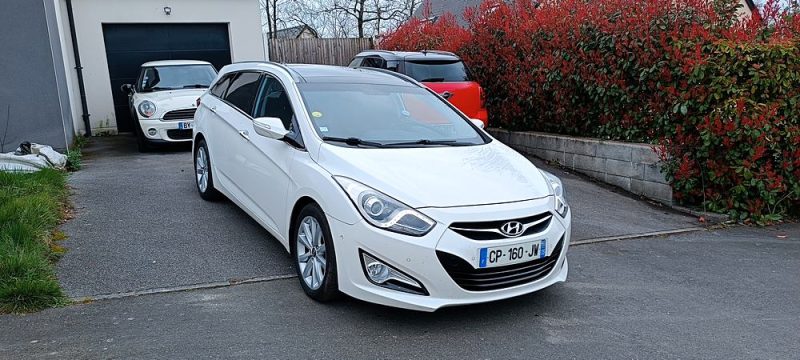 HYUNDAI I40 2012