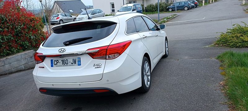 HYUNDAI I40 2012