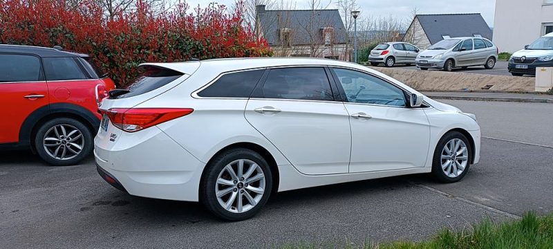 HYUNDAI I40 2012