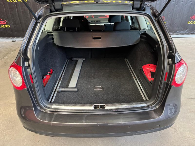 VOLKSWAGEN PASSAT 2.0 TDi 140 Confortline 