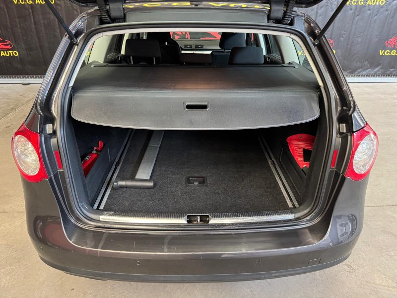 VOLKSWAGEN PASSAT 2.0 TDi 140 Confortline 