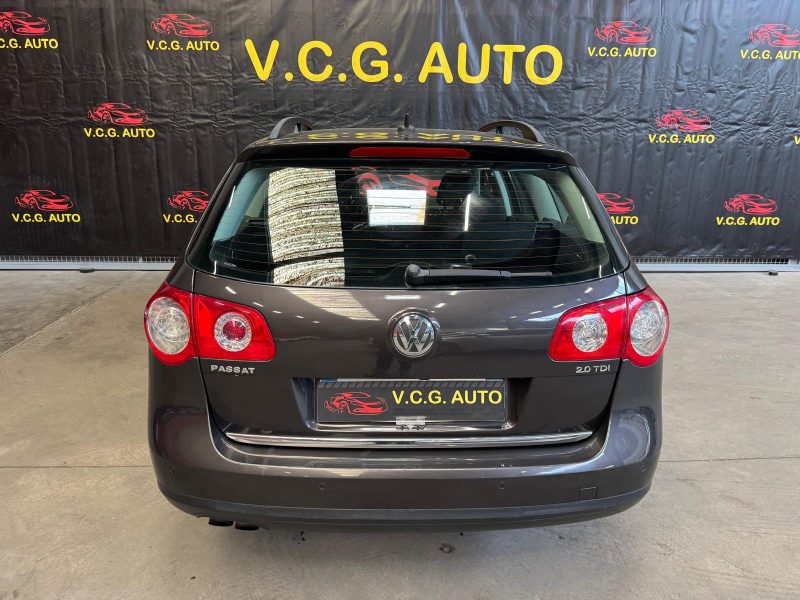 VOLKSWAGEN PASSAT 2.0 TDi 140 Confortline 