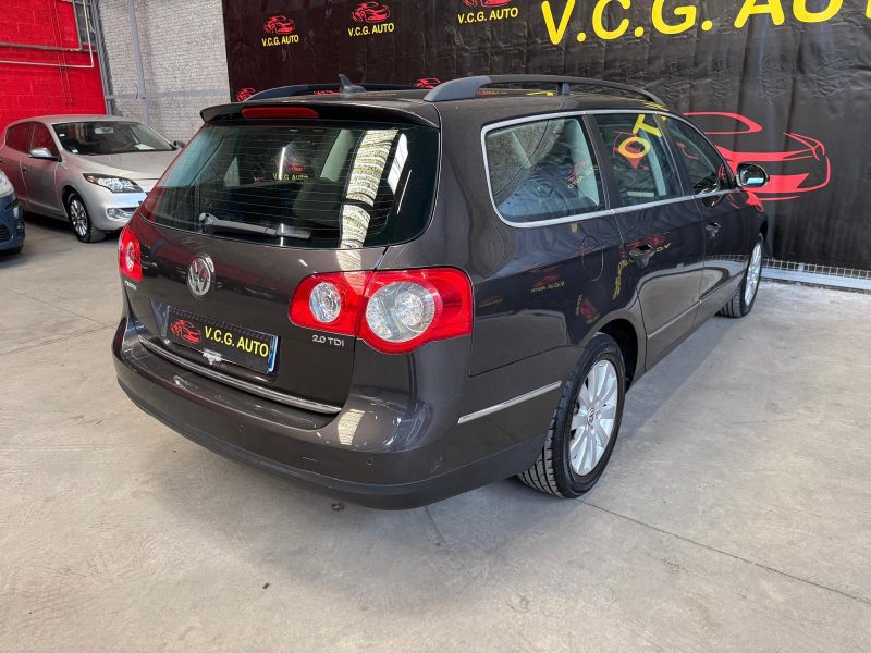 VOLKSWAGEN PASSAT 2.0 TDi 140 Confortline 