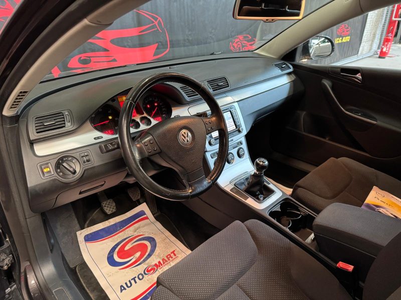 VOLKSWAGEN PASSAT 2.0 TDi 140 Confortline 