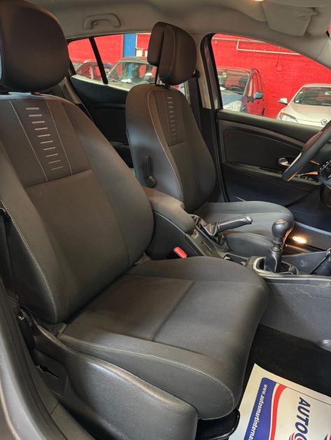 RENAULT MEGANE  1.4 TCe 130 Expression 