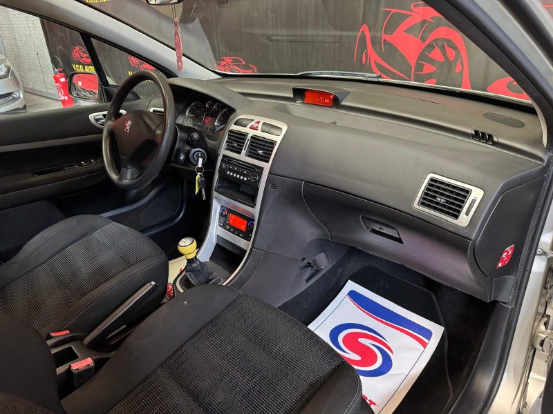 PEUGEOT 307  1.6 HDI 90 Confort Pack 