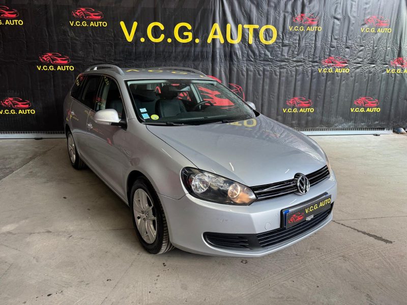 VOLKSWAGEN GOLF SW 1.6 TDi 105 Confortline 