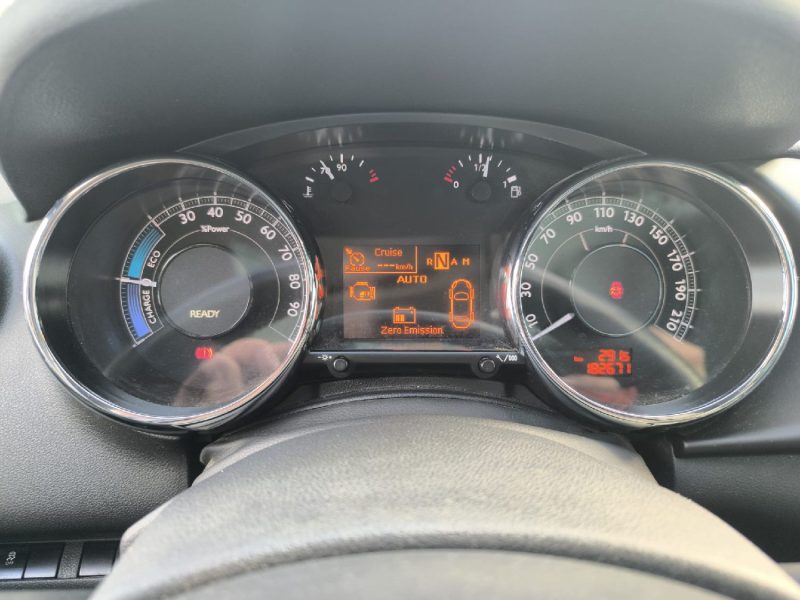 PEUGEOT 3008 2.0HDI HYBRID4