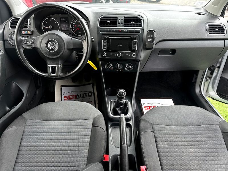 VOLKSWAGEN POLO 2013