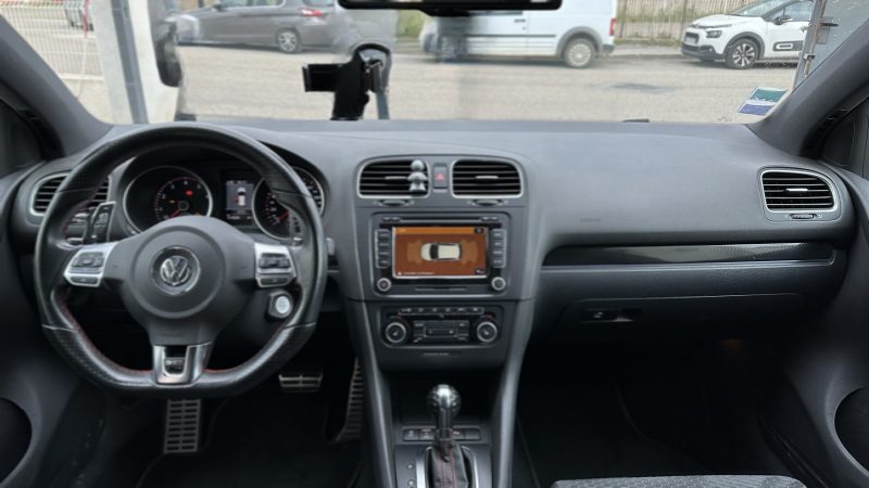 VOLKSWAGEN GOLF 2012