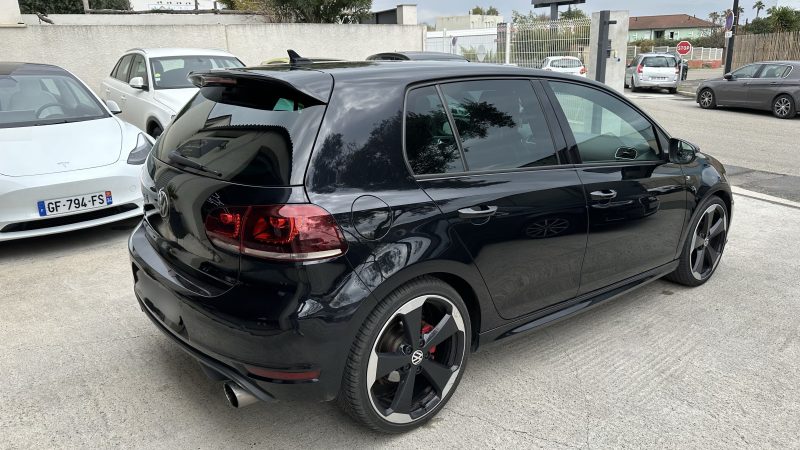 VOLKSWAGEN GOLF 2012