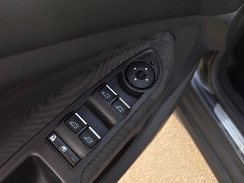 FORD C-MAX 1.0 125Ch Titanium - Garantie 6 mois 