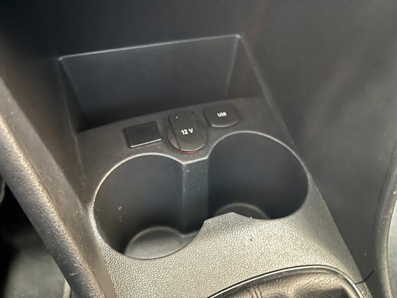 VOLKSWAGEN  POLO 1.0 75Ch Life - Garantie 6 mois