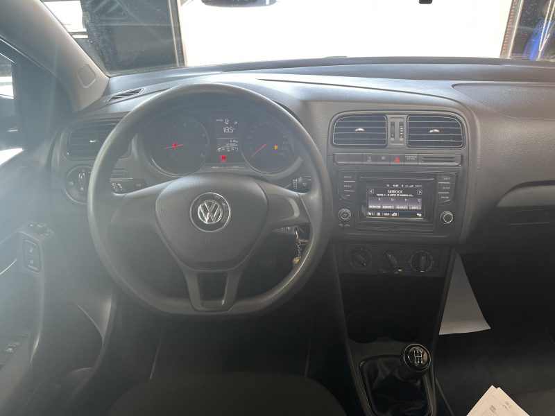 VOLKSWAGEN  POLO 1.0 75Ch Life - Garantie 6 mois