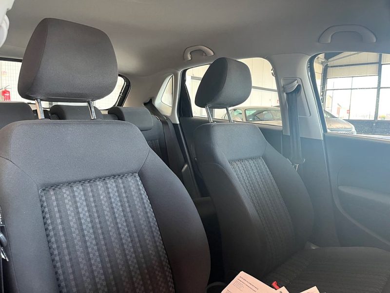 VOLKSWAGEN  POLO 1.0 75Ch Life - Garantie 6 mois