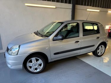 RENAULT  CLIO Campus 1.2 16v 75 cv (93 000 kms) 1° Main CT OK 