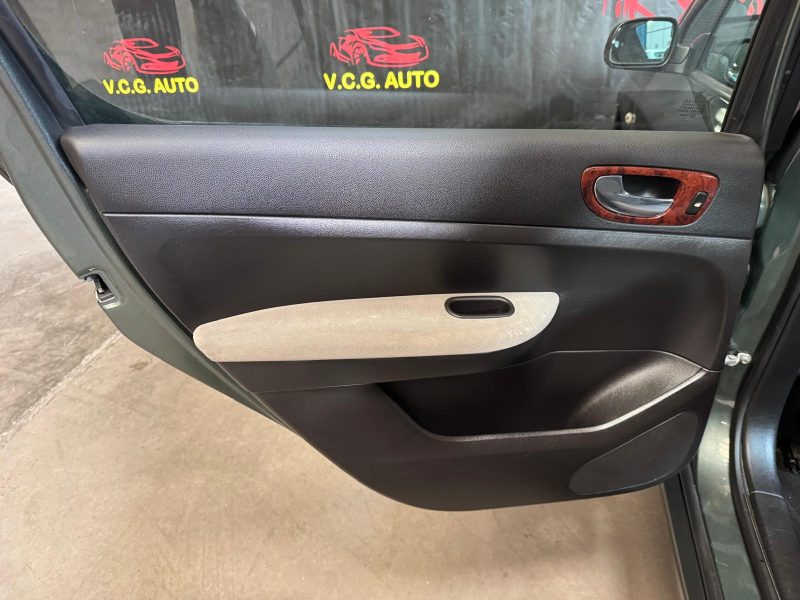 PEUGEOT 307 1.6i 16V 110 Confort Pack 