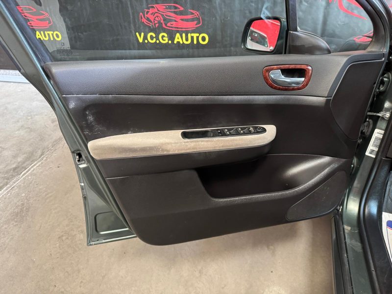 PEUGEOT 307 1.6i 16V 110 Confort Pack 