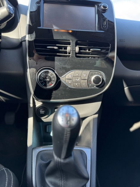 RENAULT  CLIO 4 2015 1.2 LEV 75CV / Distribution Neuve 