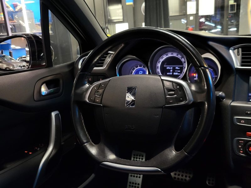 DS DS4 CROSSBACK 1.6 THP 165cv EAT6 EDITION LIMITÉE TERRE ROUGE