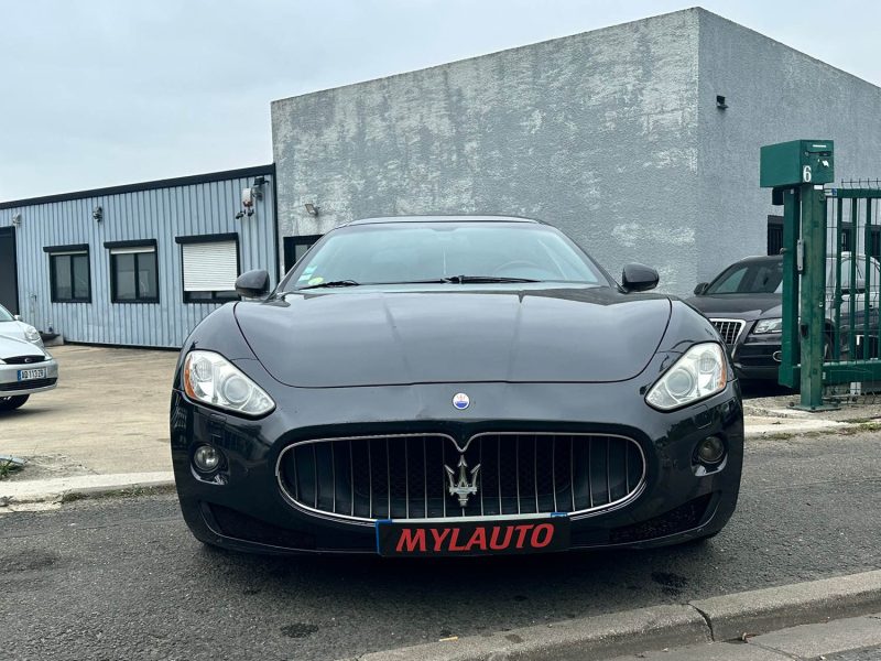 MASERATI GRANTURISMO 4.2 405 CV 