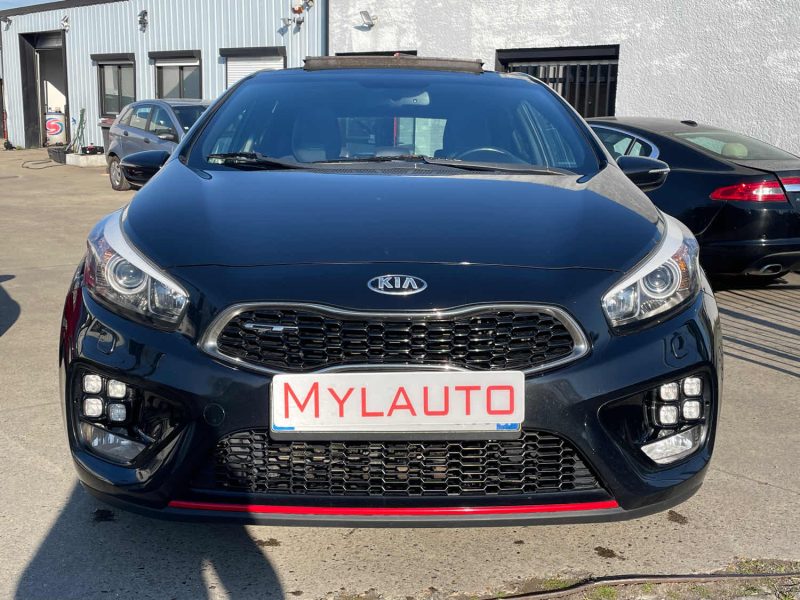 KIA CEE-D GT 204 