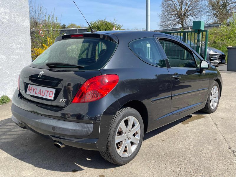 PEUGEOT 207 1.6 HDI 110CH