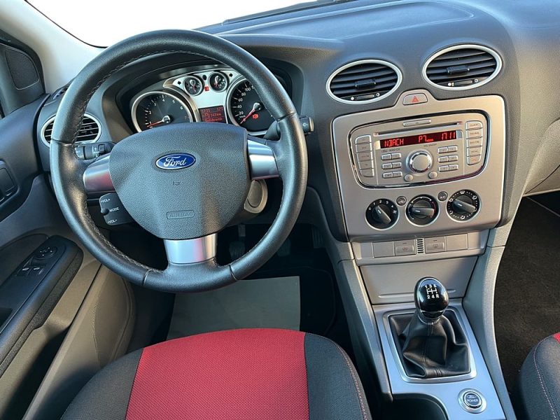 Ford Focus 1.6i 115ch Start/Stop 108000km 