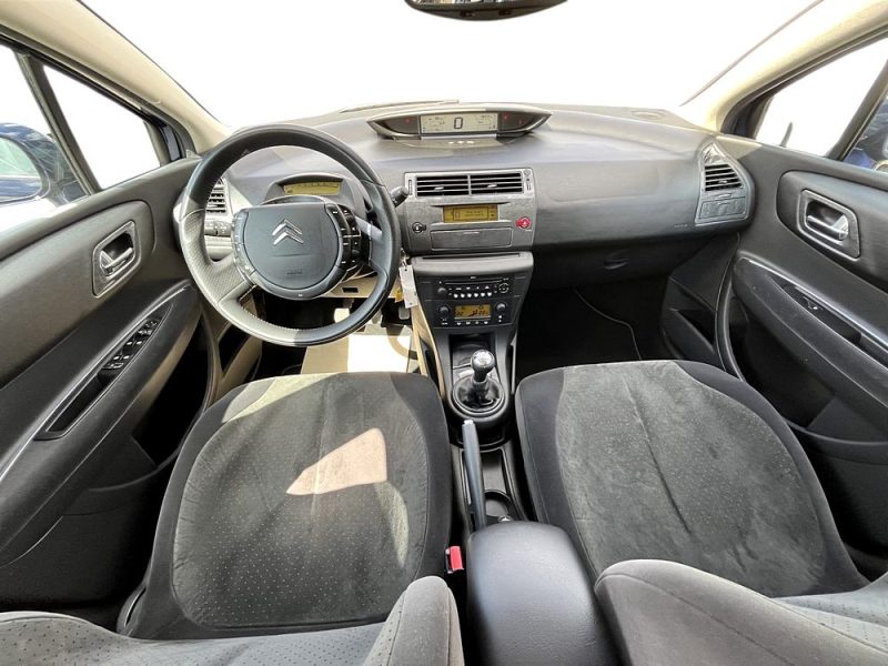 Citroen C4 1.6i 110ch Exclusive 1.Main 