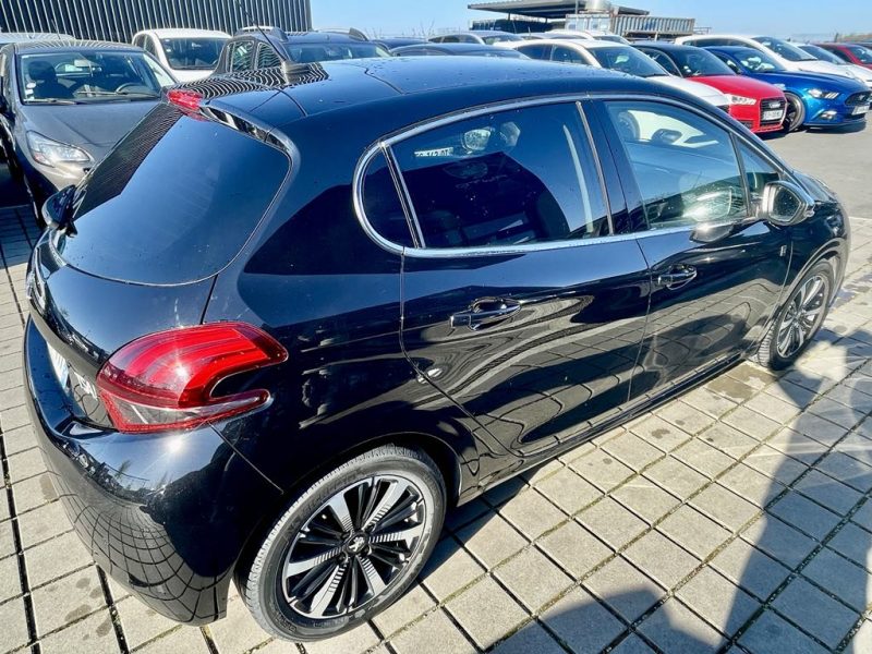 PEUGEOT 208 2019 1.2 PureTech 110ch GT Line