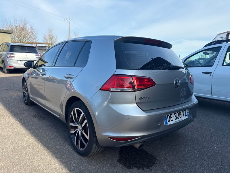 VOLKSWAGEN GOLF 2014