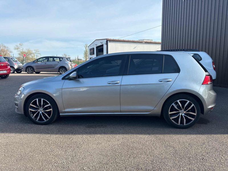 VOLKSWAGEN GOLF 2014