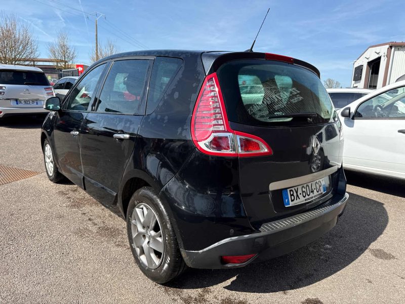 RENAULT MEGANE SCENIC 2011