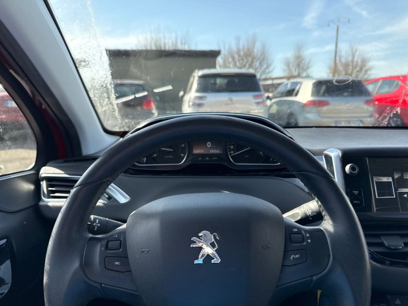 PEUGEOT 208 2013