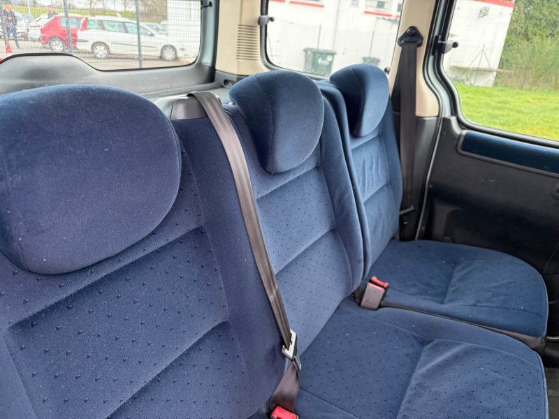 PEUGEOT PARTNER 2004